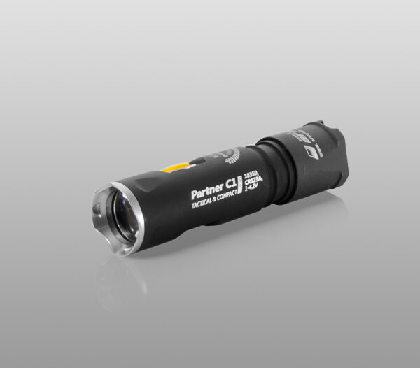 Armytek Partner C1 Pro XP-L Warm