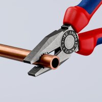 KNIPEX 03 02 180 SB Kombizange mit Mehrkomponenten-Hüllen schwarz atramentiert 180 mm (SB-Karte/Blister)